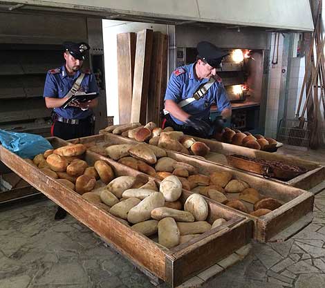 Pane sicuro: chiusi 13 forni abusivi e sequestrate 3,5 tonnellate di pane