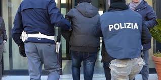 Napoli, scippo in pieno centro: 33enne bloccato ed arrestato