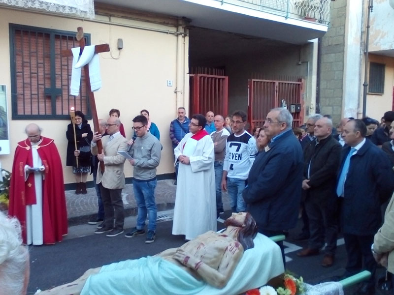 Mariglianella, grande folla per la Via Crucis