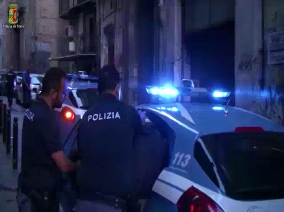 Napoli,  5 arresti nella notte  nel clan Mazzarella
