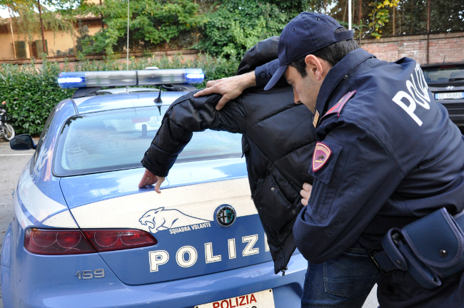Pozzuoli: Polizia di Stato arresta 45enne