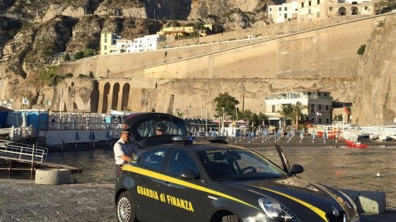 Napoli, Portici, Ischia e Capri:  controlli sul lavoro nero nella ristorazione