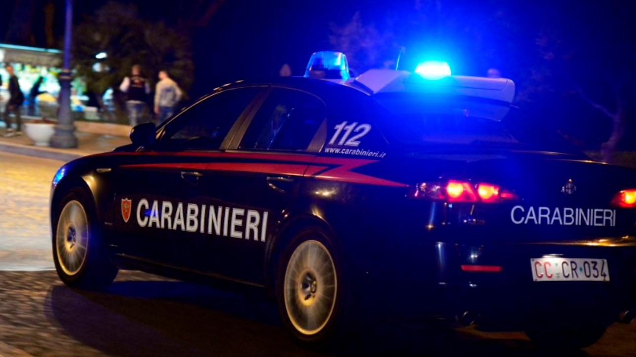 Blitz dei carabinieri nel nolano, 12 giovani trovati con hashish e marijuana
