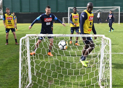 SSC Napoli: gli azzurri preparano il delicato match contro il Milan