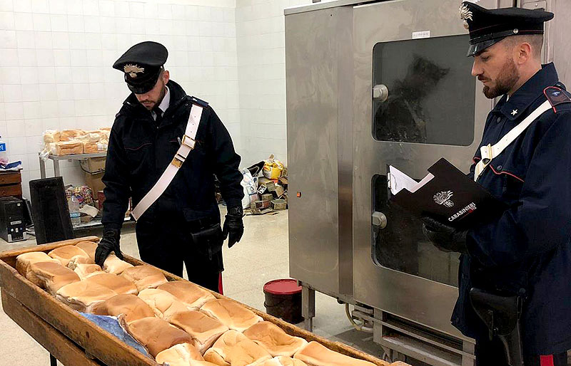 Sequestrati 150 kg di pane in un  panificio abusivo.