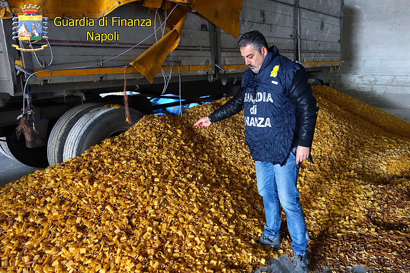 Vesuviano, sequestrata azienda che imbustava pasta di grano duro