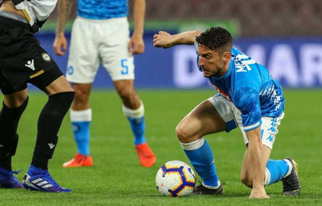 Il Napoli soffre ma batte l'Udinese: Mertens ritrova la rete, paura per Ospina