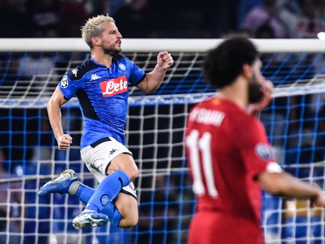 Notte magica al San Paolo: il Napoli batte i campioni d'Europa del Liverpool
