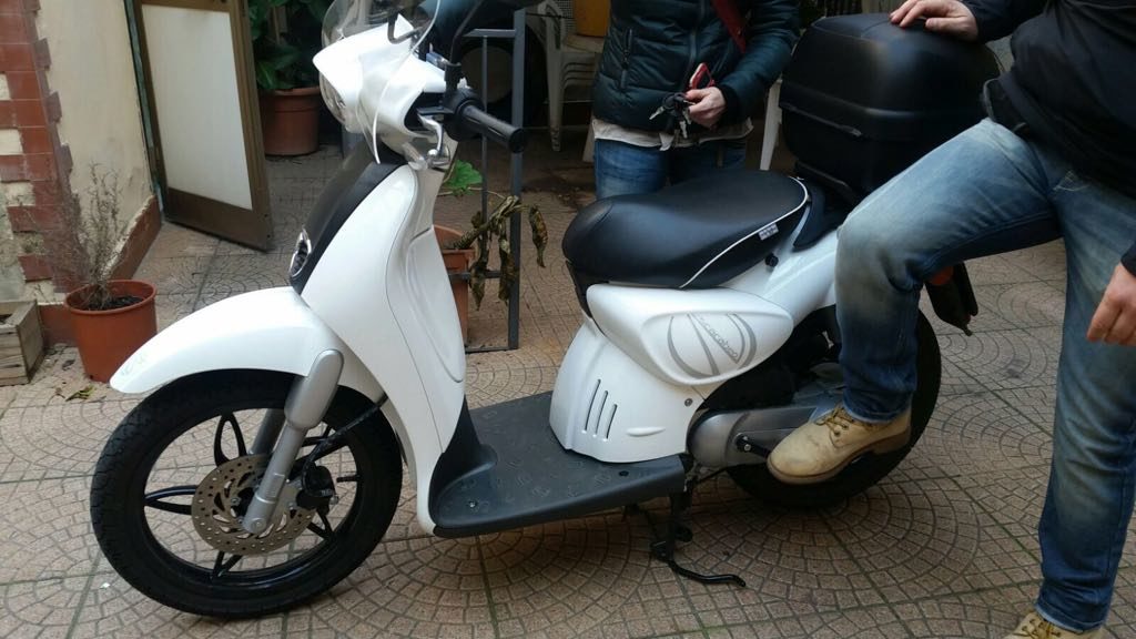 Casalnuovo,  tentano furto di scooter: 2 minori denunciati
