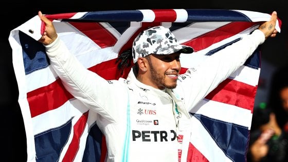 Formula 1:  Hamilton vince in Turchia il settimo titolo di campione del mondo