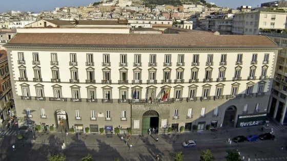 Le iniziative del Comune di Napoli: screening territoriali e avvio della campagna vaccinale