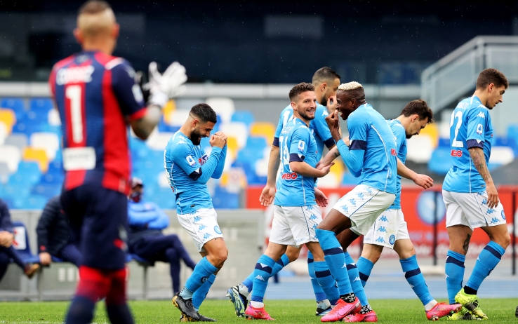 Il Napoli vince in sofferenza: 4-3 contro il Crotone