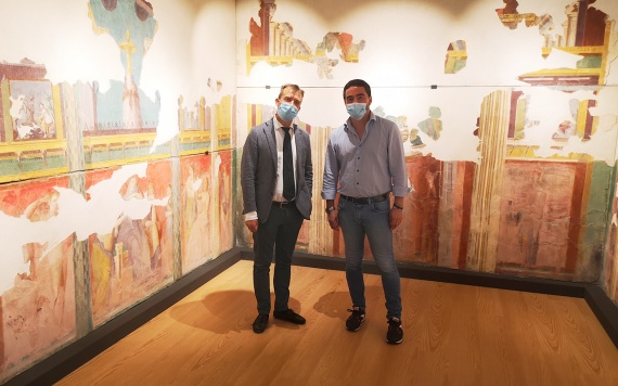 Il Direttore del Parco Archeologico di Pompei Zuchtriegel in visita al Museo di Terzigno