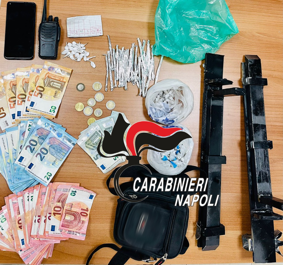 Cocaina, eroina, hashish e crack in tasca: arrestato pusher 35enne