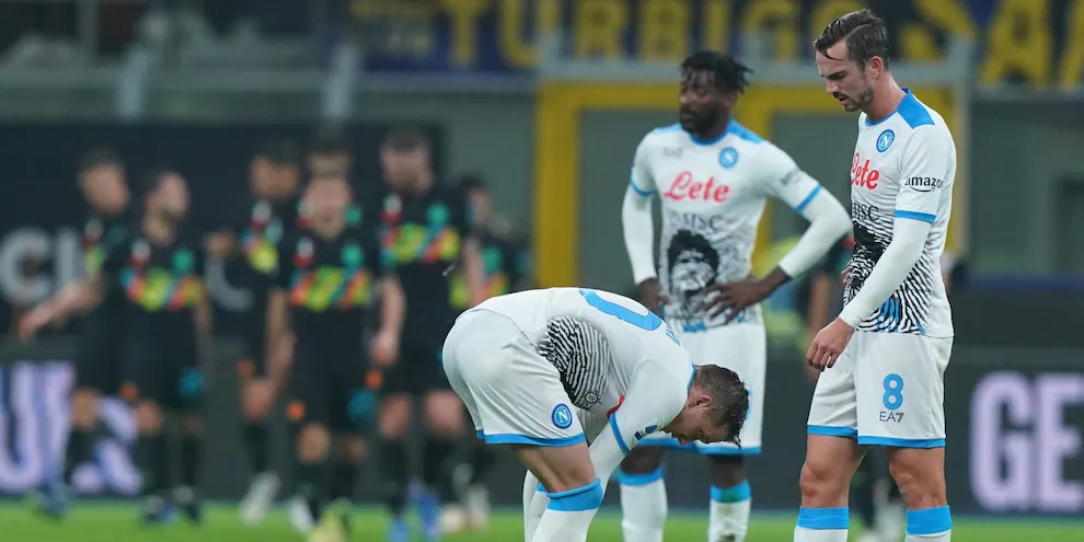 Prima sconfitta in campionato per il Napoli: l'Inter vince 3-2 una gara rocambolesca