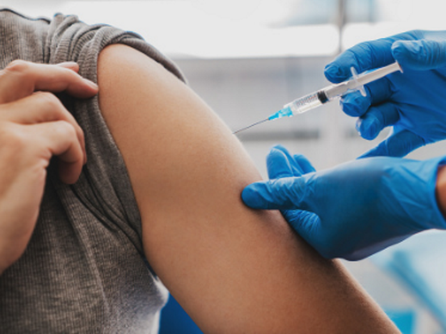 Vaccinazioni  anticovid:prenotazione obbligatoria
