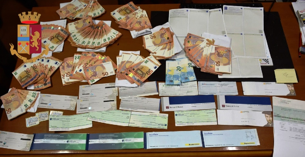 Vesuviano, ha 35.000 euro in banconote false in casa: denunciato 52enne.