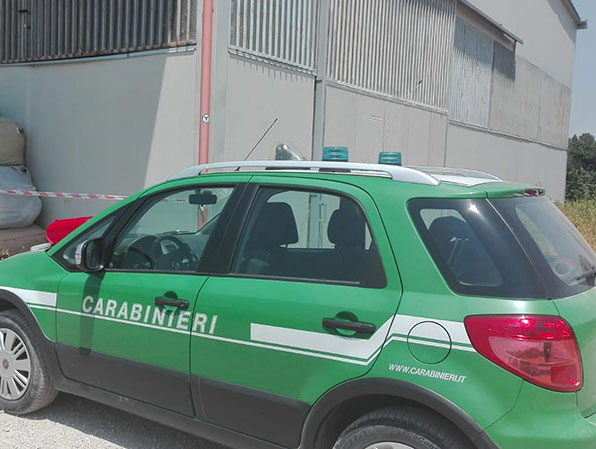 Nolano, Pomigliano: controllo alle lavanderie a secco dai forestali di Marigliano e Roccarainola:  4 imprenditori denunciati