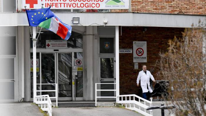 Coronavirus, i positivi di oggi in Campania sono 8.469 su 47.500 test. Altri 9 morti