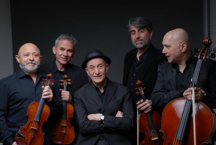 Peppe Servillo e i Solis String Quartet
in 'Carosonamente'