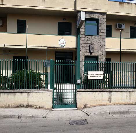 Marigliano, sgominata cellula  nazifascista: preparava un attentato contro la caserma dei carabinieri