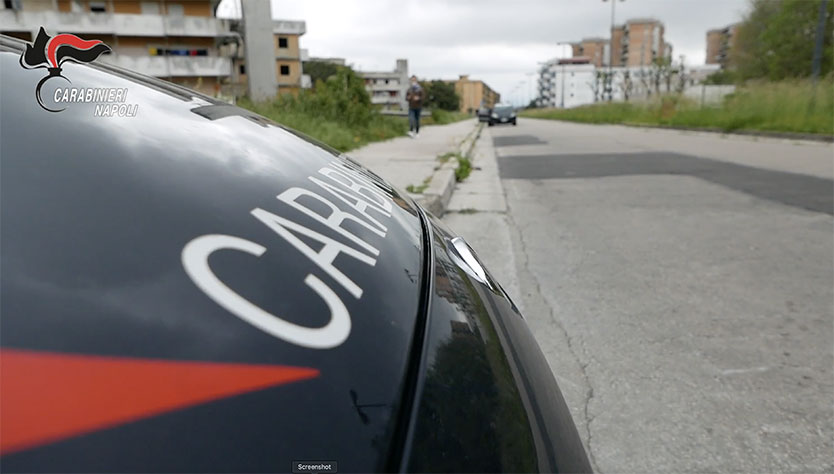 Ruba auto a Caserta: inseguimento nella notte e arresto