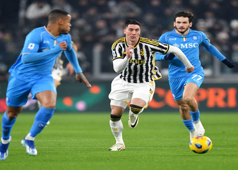 Il Napoli spreca troppo: a Torino vince la Juventus 1-0