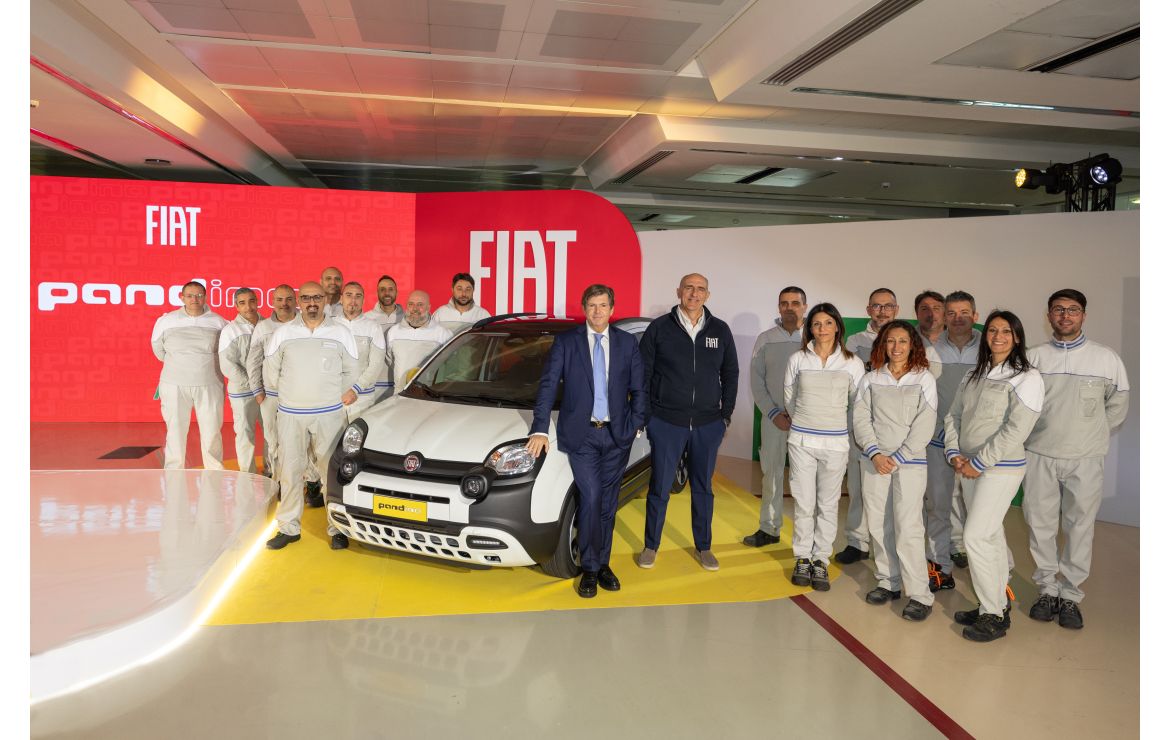 Pomigliano, Stellantis: presentata la nuova Fiat Pandina