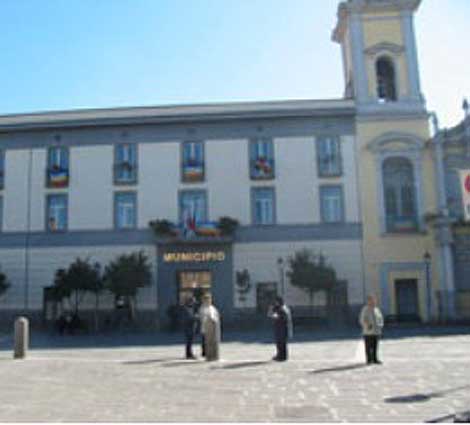Pomigliano d'Arco, denunciati quattro comunali
