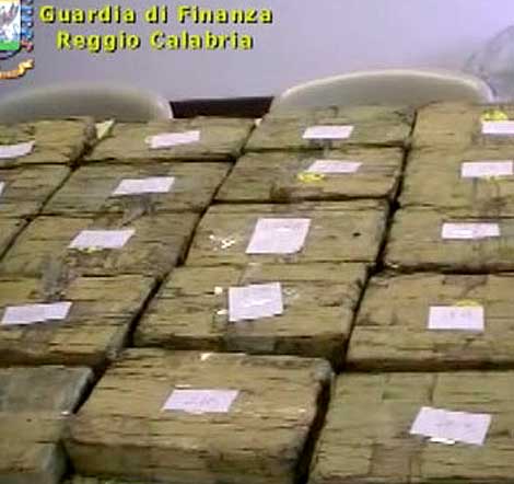 Sequestrati 300 kg di cocaina a Gioia Tauro