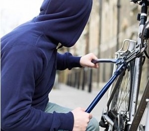 Nola: ladro di biciclette arrestato da un poliziotto libero dal servizio