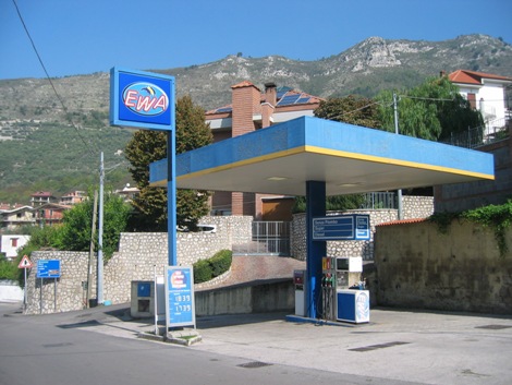 Taurano, primo distributore comunale contro il caro benzina