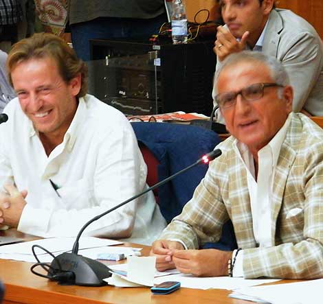 Il sindaco: Verdi e Borrelli accettino un confronto pubblico