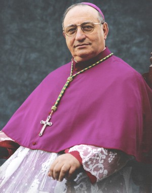 Il vescovo di Acerra con il M.A.C.