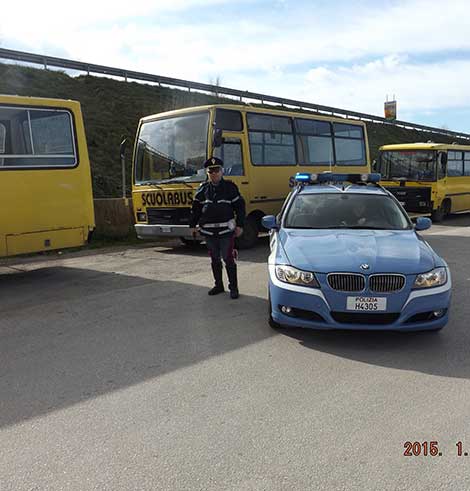 Cimitile, scuolabus fatiscenti: interviene la Polizia Stradale