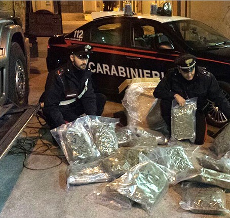 Pomigliano, nascondeva droga in casa: arrestata 50enne del posto