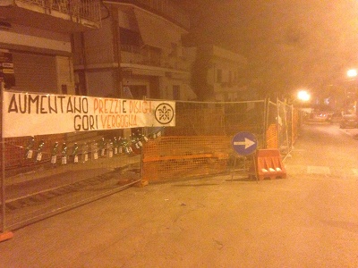 Ottaviano, servizio idrico e proteste: striscioni in città contro la Gori