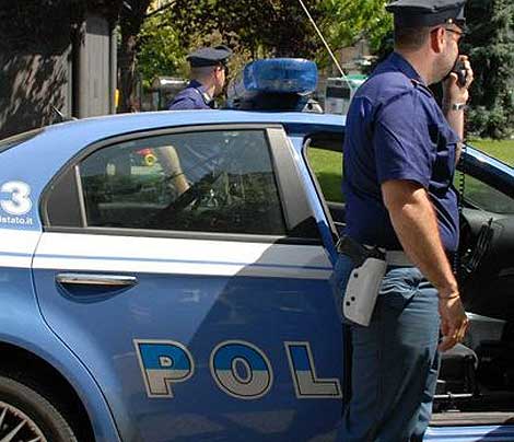 Napoli, intervento nei quartieri spagnoli: arrestata 21enne