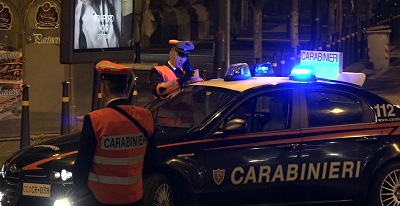 Inseguimento dopo uno scippo: in 3 vengono arrestati a Napoli