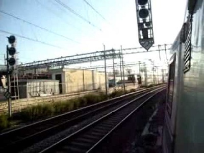 Casalnuovo, aggredisce passeggeri del treno con un coltello: arrestato 31enne