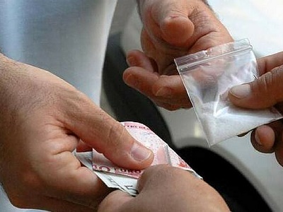 Afragola, sorpresa con 50 grammi di cocaina: arrestata 26enne